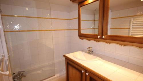 Beau 3 pièces avec 2 salles de bains - Piscine et Garage - FR-1-293-92 - Foto 3