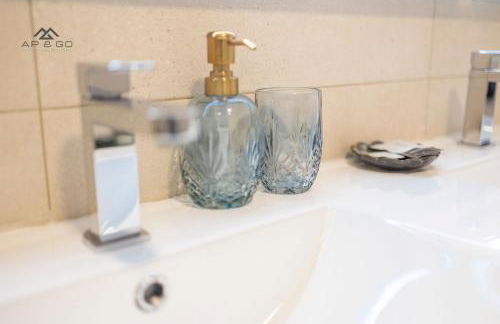 Sky Marina Luxury - Photo 28