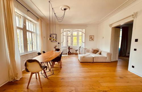 luxuriöse Altbau Wohnung in Denkmal-Villa - Foto 23