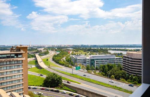 Modern Comfort Apartment Close to Metro & Shops - Foto 1