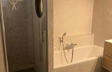 Chez Marlay, centre ville , 3 chambres , clim - Foto 12