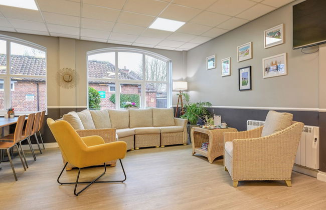 Stableside at York Racecourse - Photo 30