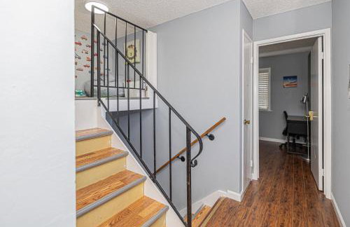 Family and Business Friendly Home near Great Mall & BART - 2640 - Foto 21