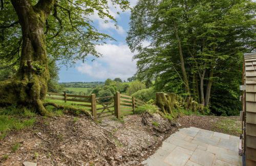 Little House in the Big Woods Brendon Hill - Photo 11