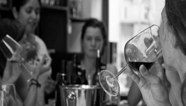 Tour de cata de vinos en Valencia - Foto 4