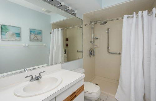 Oceanfront 3 bed 2 bath Condo Pool Pvt Bch Access - Foto 19
