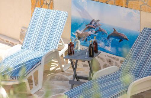 Holiday house with a swimming pool Rogac, Solta - 16444 - Photo 10