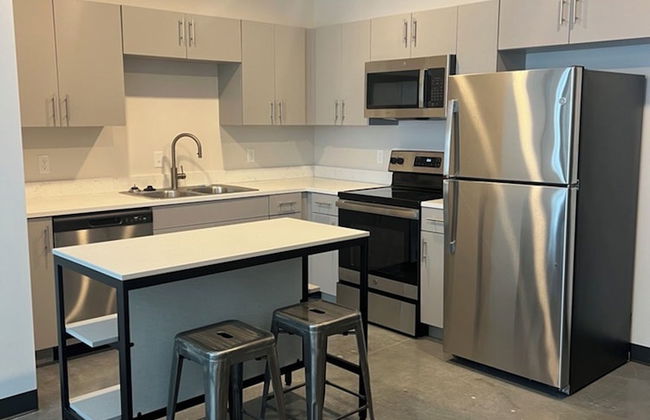 Atmosphere Lincoln - Photo 47