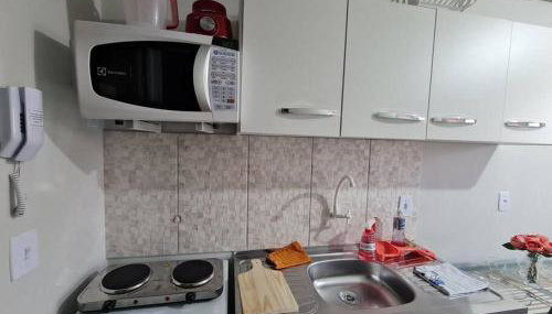 Kitnet304 centro,c linda vista janela, tv smart - Foto 4