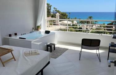Modern apartment sea view with private jacuzzi - Photo 23