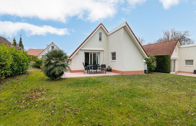 Beautiful Holiday Home With 2 Pools - Foto 24