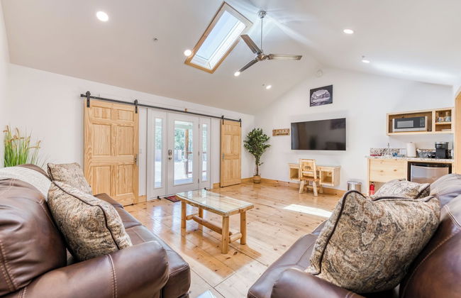 Cottage Like Suite With Private Hot Tub - Foto 6