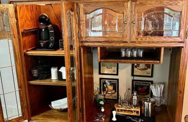 Sleeps 12! Main Level Primary Suite-Beautiful Backyard Oasis - Photo 12