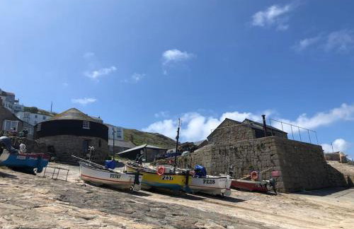 Amazing seaside Loft apartment with sea views . - Photo 34