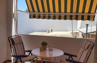 Coqueto apartamento céntrico con terraza y parking - Foto 17