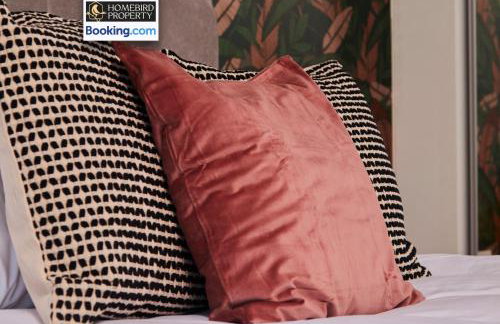 Spacious 4BDR House By Homebird Property Management Short Lets & Serviced Accommodation Leeds With Private Parking & Garden - Foto 25