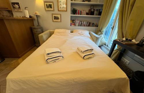 CHABLIS 27 avenue de la Bourdonnais 75007 - Foto 70