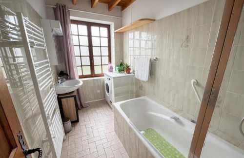 Refuge familial près de la mer - Jardin & Parking - Photo 9