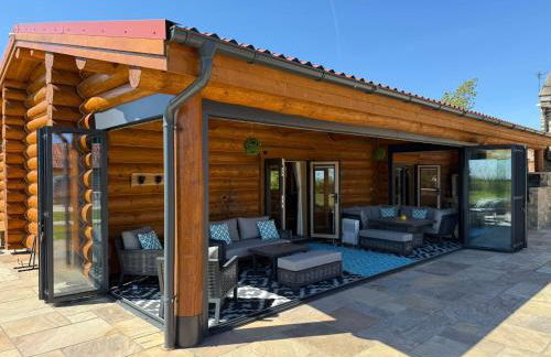 The Estate, Luxury Spacious Family Stay with 3 Hot Tubs, Scenic Views Sleeps 16 near Durham & Bishop Auckland - Foto 6