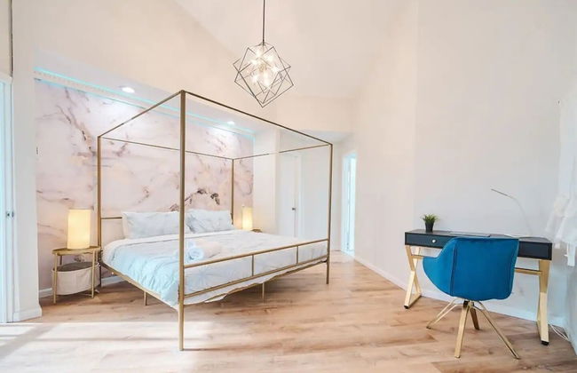 Luxury Family Escape Hottub/sauna/billiard/pool 4 Bedroom Home by RedAwning - Foto 3