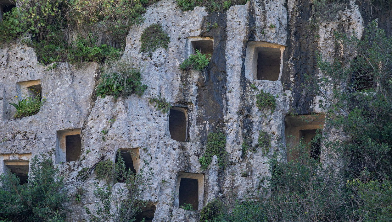 Tour della necropoli di Pantalica + Pranzo in un frantoio