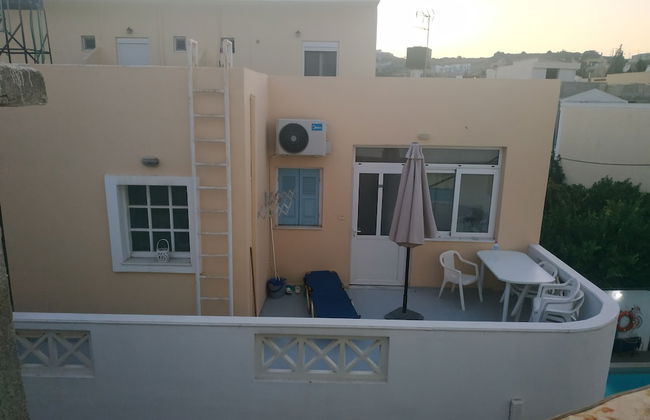 A Studio With Balcony - Photo 25