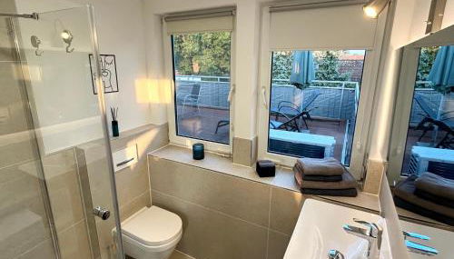 LGH-Moderne, ruhige Wohnung, Nähe zum Flughafen und Autobahn, 24h-self-check-in, vollausgestattet, DisneyPlus, Waschmaschine - Foto 5