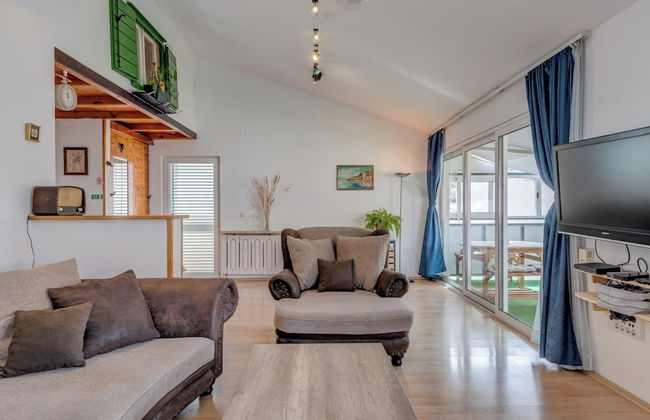 Spacious Apartment w Three Balconies and Parking - Foto 18