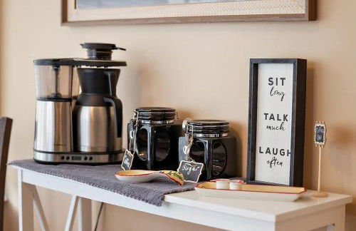 Cozy Cottage private back yard and free coffee - Foto 2