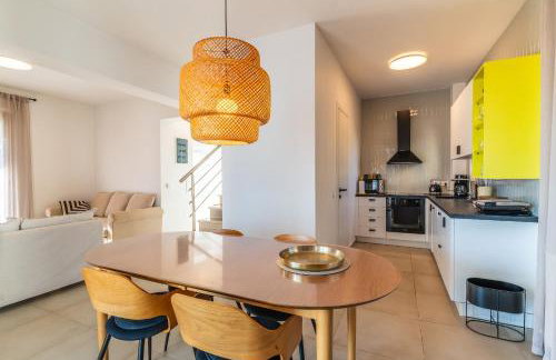 Villa Gagra - Villa by the Sea with a Private Pool - Foto 9