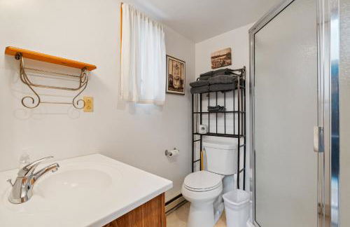 Sunset Shores - Sunflower Cabin #4 by Simple Life Rentals - Foto 11