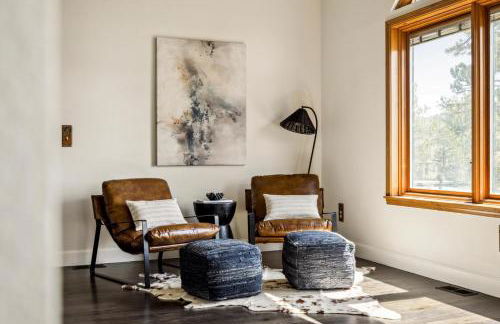 Hot Tub - Scenic Views - Spacious Deck - Game Room - Foto 8