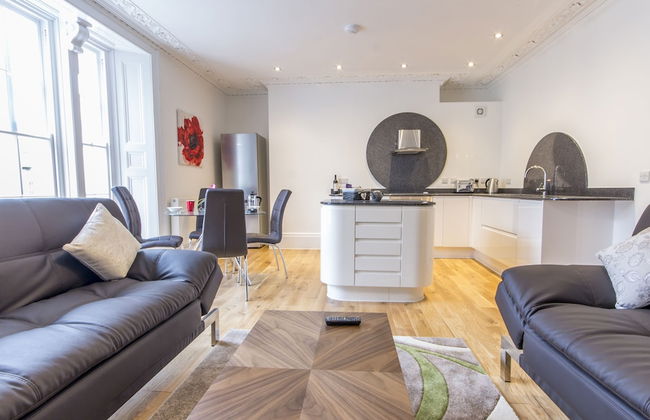 1 Bed- Captain's Quarters by Pureserviced - Foto 8