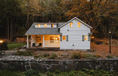 Creekfront Cabin Sauna & Hot Tub Hikers Hollow - Foto 2