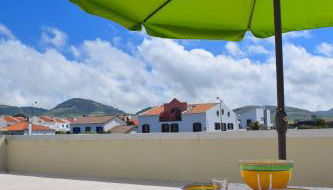 Ocean Terrace House - Photo 2