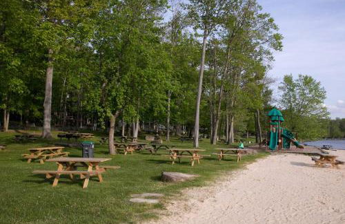 Gorgeous Chalet in the Poconos w/ Hot Tub! - Foto 17