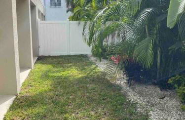 Luxurious Modern Townhouse right across beach!! Table Tennis - Foto 35