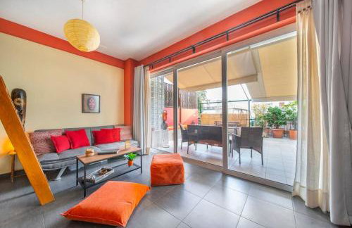 The HostMaster Ethnic Touch Feel Studio - Photo 2