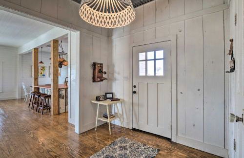 Hot Tub and Game Room! Family Schulenburg Retreat - Foto 11