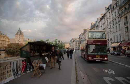 Just Renovated 138m2 On The Seine - Foto 34