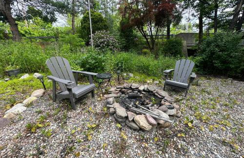 Escape to a Streamside Cabin in the Lower Catskills - Foto 3