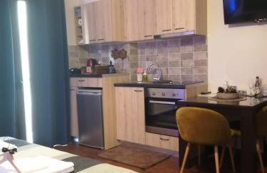 REST On The Pedestrian Street - Photo 12