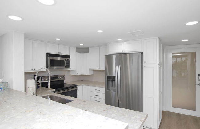 Bayfront Townhouse Located In The Lush Tropical Setting Of Rock Harbor Club. 2 Bedroom Condo by RedAwning - Foto 11