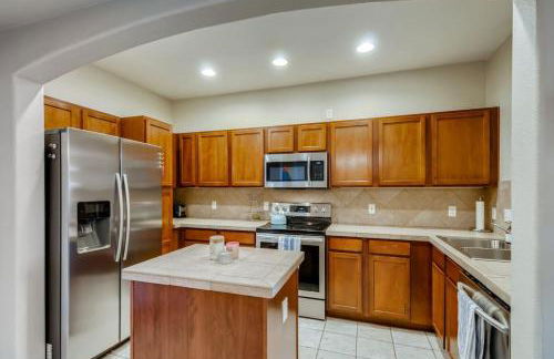 Capital Hill Condo 5 star location With Balcony - Foto 13