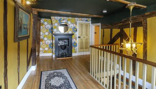 The Famous Harry Potter House, Hot Tub, Cinema Room, Sky TV - Foto 4