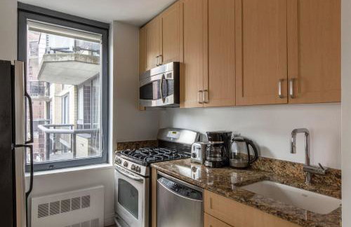 Midtown 1br w doorman wd nr Times Square NYC-1351 - Foto 10