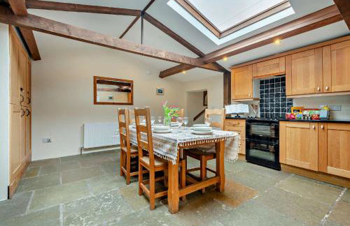 Castle Forge 4-Bedroom Historic Purbeck Forge in Kingston, Corfe Castle, Sleeps 7 - Photo 8