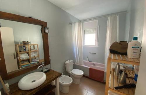 Lola's Beach House - Photo 17