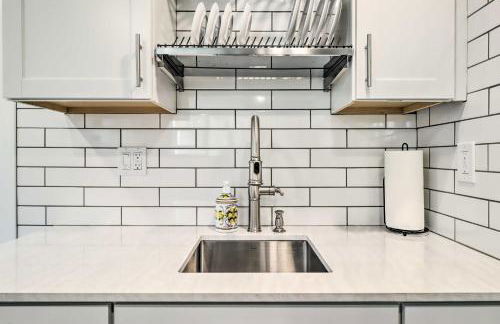 Ski and Hike Cozy Dtwn Reno Studio with Fireplace - Foto 8