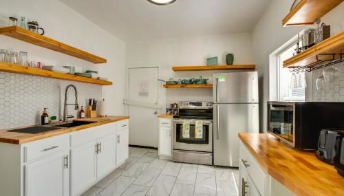 Modern 2BR Kansas City Condo Near Downtown - Photo 2